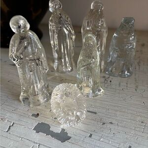 Vintage 6 Piece Clear Glass Nativity Scene